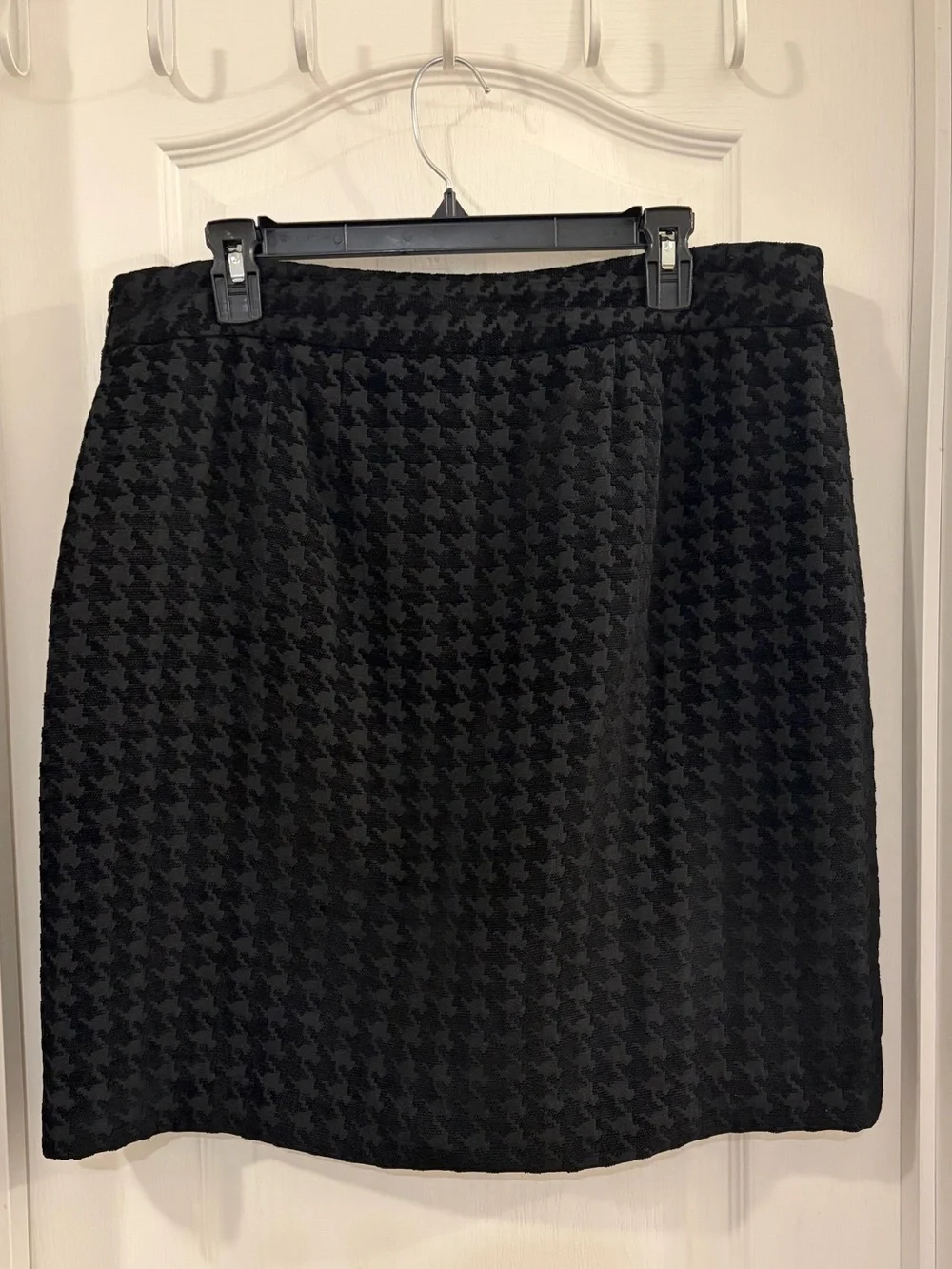 Ann Taylor timeless black